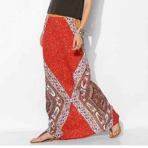 Staring at Stars boho maxi skirt from UO, sz M